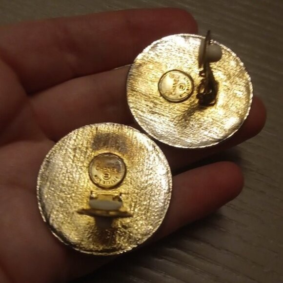 Chanel LARGE Vintage Gold-Plated Strass Crystal Interlocking CC Clip - Picture 10 of 16